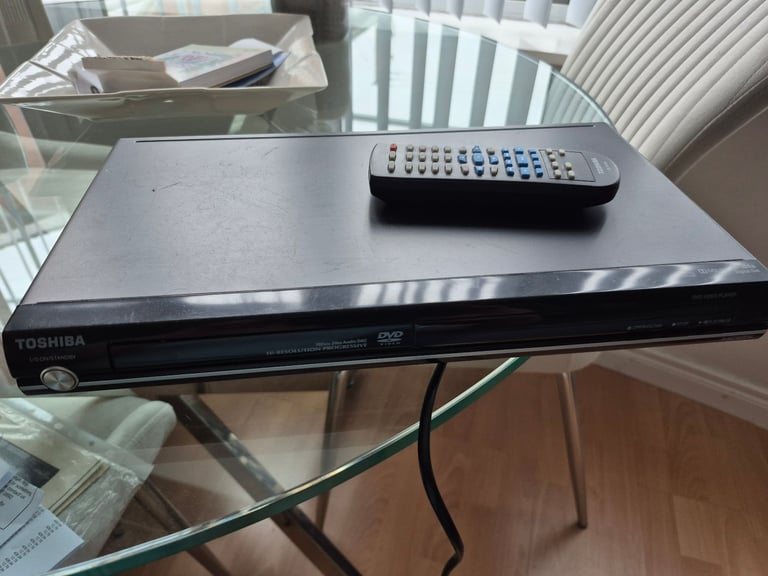 TOSHIBA DVD player