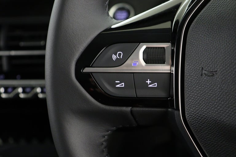 2024 Peugeot 208 1.2 PureTech 100 Allure 5dr Hatchback Petrol Manual