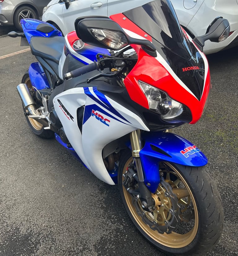 ***  fireblade Honda, CBR, 2009, 999 (cc) £3450 great  condition