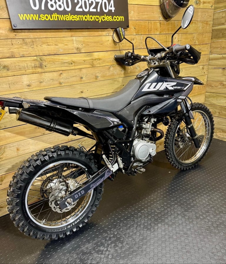 Yamaha WR125R / 2010 model / covered only 10.2k miles 