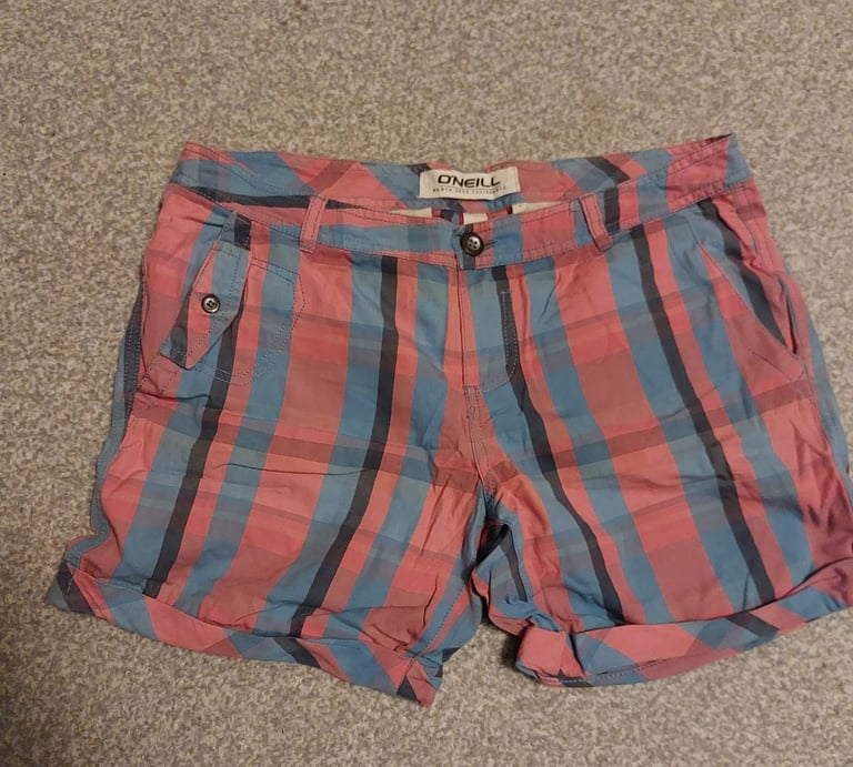 image for O’Neill Vintage Check Retro Board Shorts Size 28