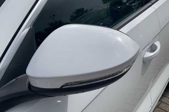 2022 Volkswagen T-Roc 1.5 TSI R-Line 5dr DSG HATCHBACK PETROL Automatic