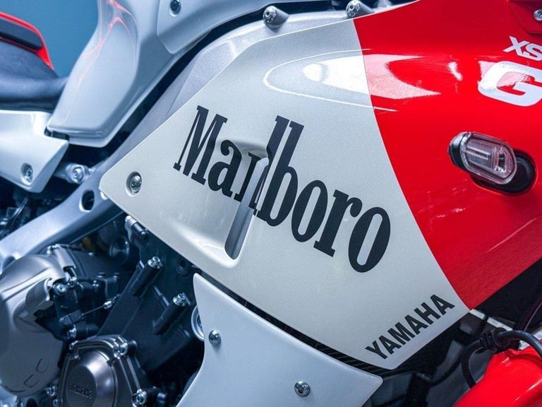 2024 24 YAMAHA XSR900 GP SPORT HERITAGE 900 WAYNE RAINEY REP - LOW MILES
