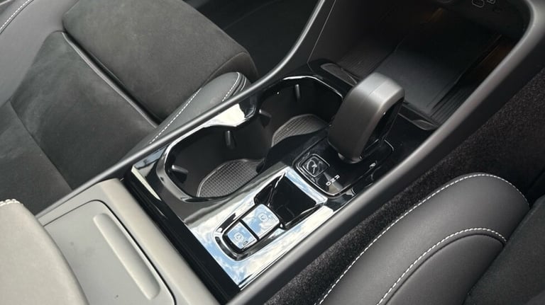 2025 Volvo XC40 Plus, B4 Mild hybrid, Petrol, Dark Estate Petrol Automatic