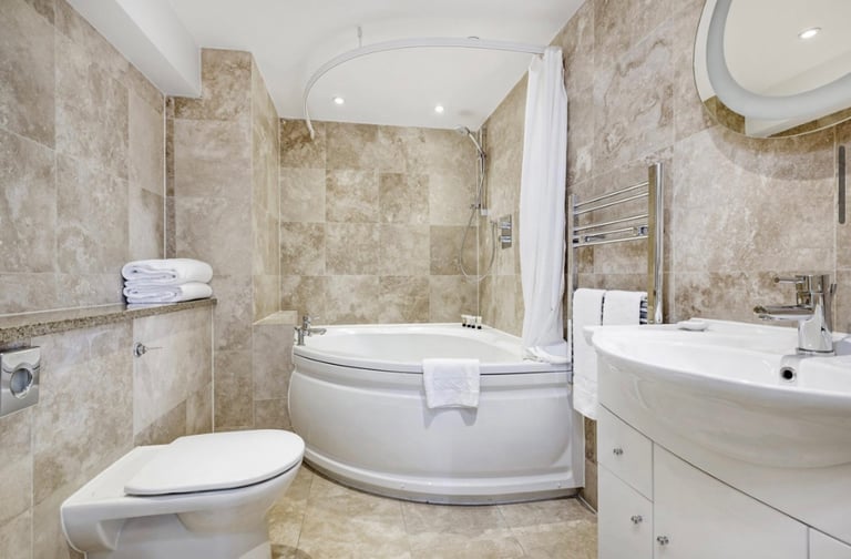 South Kensington Three Bedroom Short Term Lets £4179 per week 