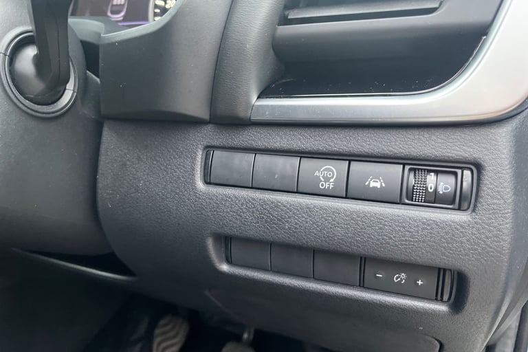 2022 Nissan Qashqai 1.3 DiG-T MH N-Connecta 5dr Hatchback Petrol Manual