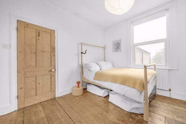 image for 🏡 Double Room for One Person – Camden Town 🏡🗝