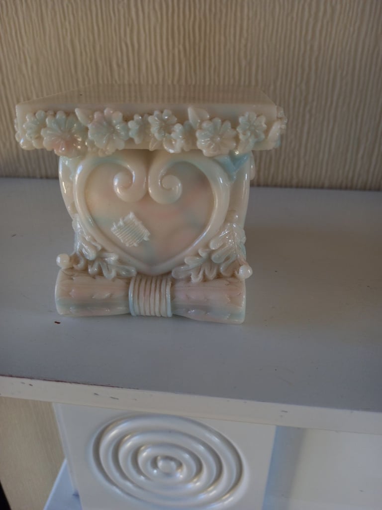 image for Small decorative plinth