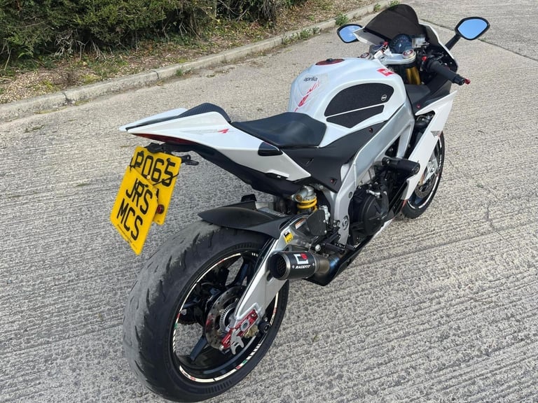 2015 65 APRILIA RSV4R A-PRC RSV1000 RSV4 R V4 MINT 8k MILES SPORTS SUPERBIKE