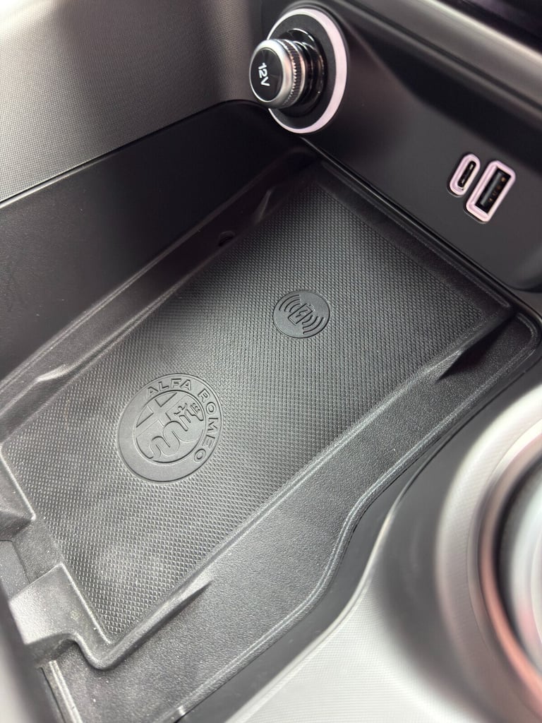 2023 Alfa Romeo Tonale 1.5 MHEV Ti 5dr Auto Hatchback Petrol Automatic