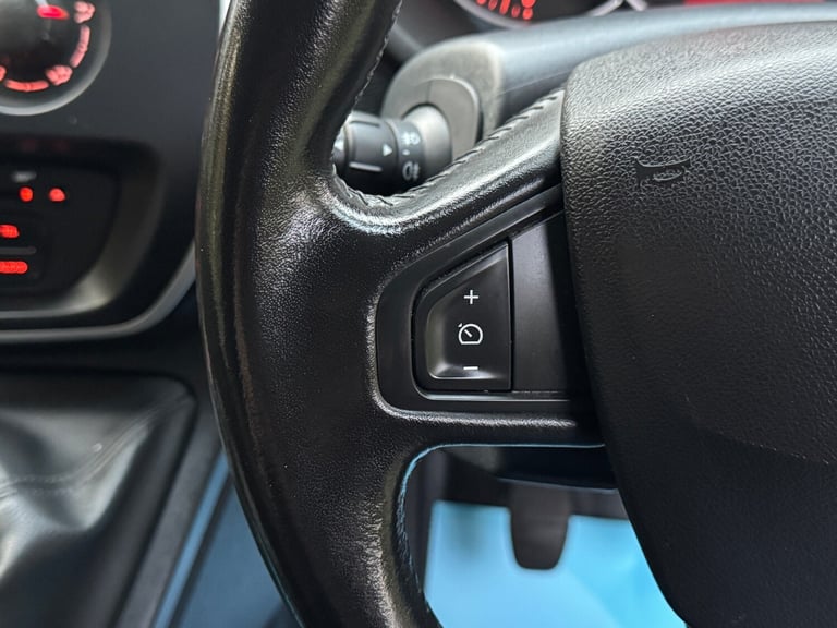 2021 Nissan NV250 1.5 dCi Tekna L1 Euro 6 4dr PANEL VAN Diesel Manual