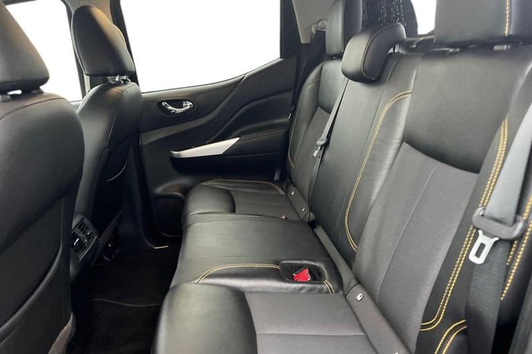 2019 Nissan Navara Double Cab Pick Up N-Guard 2.3dCi 190 TT 4WD Auto PICK UP DIESEL Automatic