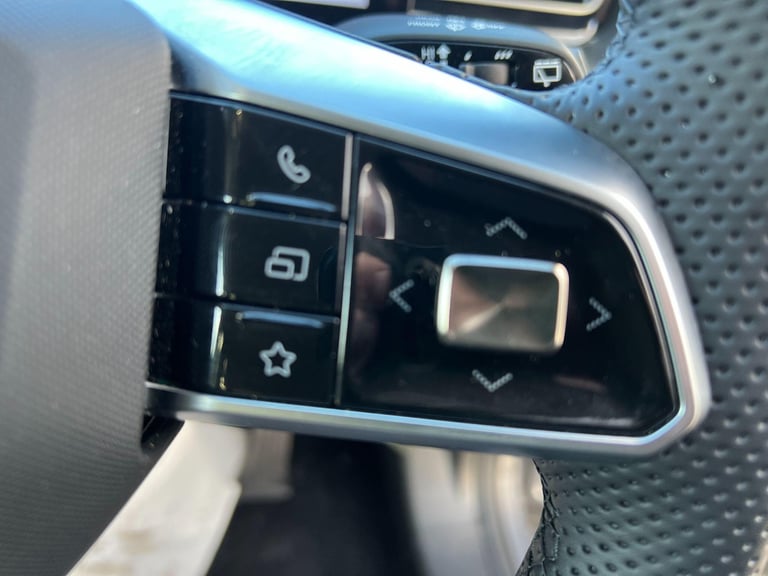 2025 MG MG HS 1.5 T-GDI Trophy DCT Euro 6 (s/s) 5dr ESTATE Petrol Automatic
