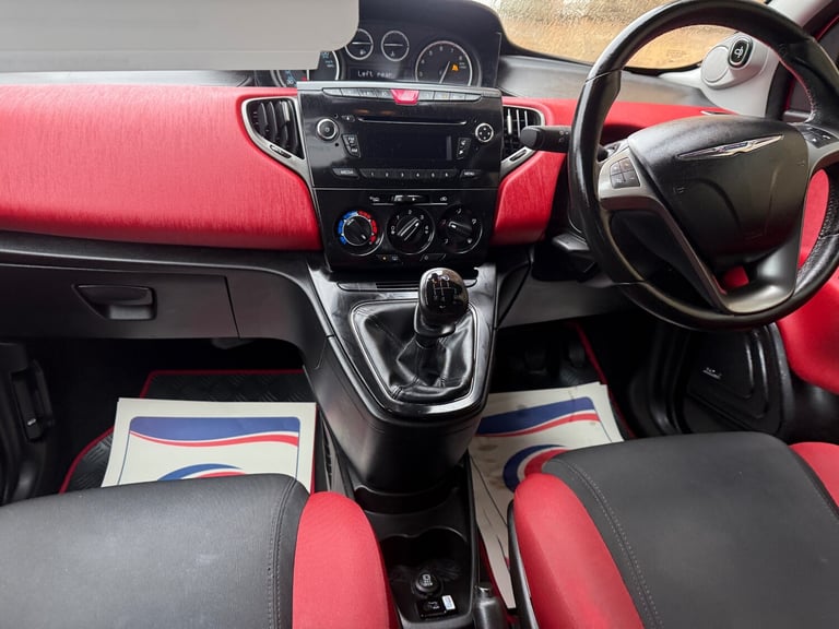 2012 Chrysler Ypsilon 1.2 Black and Red 5dr HATCHBACK Petrol Manual