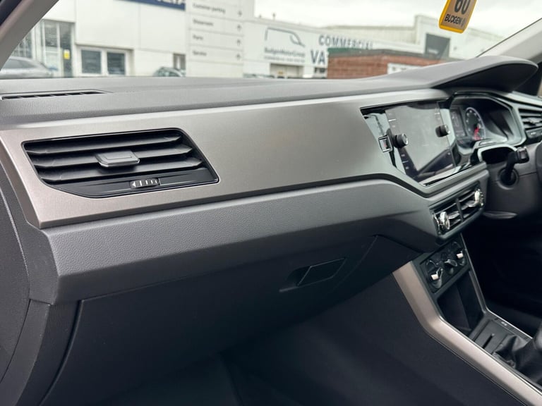 2018 Volkswagen Polo 1.0 SE Euro 6 (s/s) 5dr HATCHBACK Petrol Manual