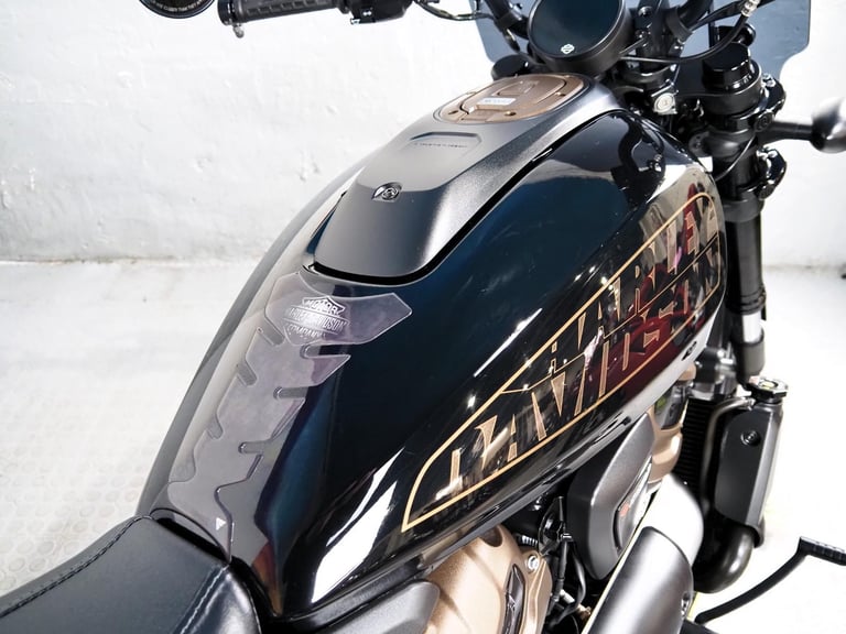 2022 Harley-Davidson Sportster 1250 s 2k miles stunning FSH ,see video 