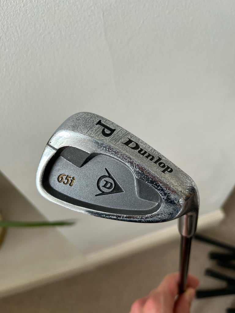 Set of 15 Dunlop clubs with case