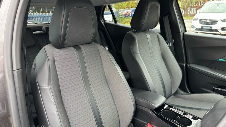 2021 Peugeot 2008 1.2 PureTech Allure Premium SUV 5dr Petrol Manual Euro 6 (s/s) (100 ps) SUV Pet...