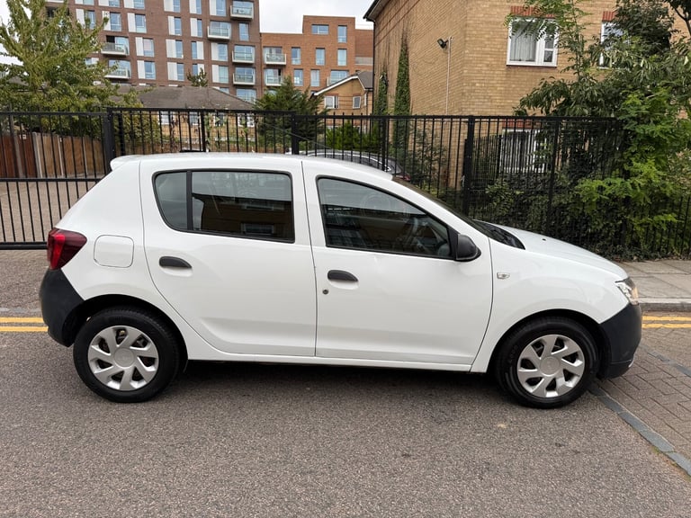 2017 Dacia Sandero 1.0 SCe Access 5dr HATCHBACK Petrol Manual