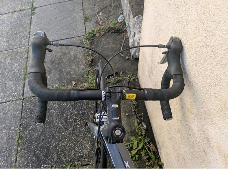 Giant Defy 5 road bike, size small