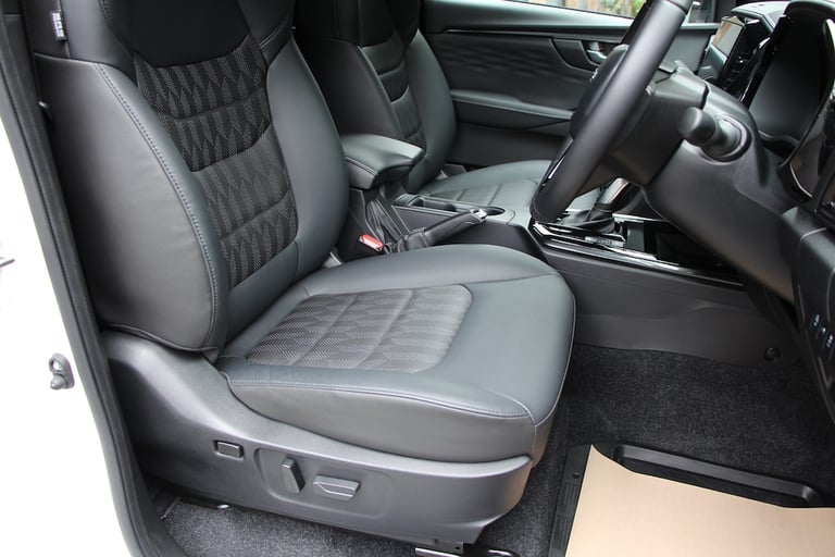 2025 Isuzu D-Max TD V-Cross Double Cab 4x4 [205] (BIG SPEC, FREE MAINLAND UK DELIVERY !!) Pick Up...