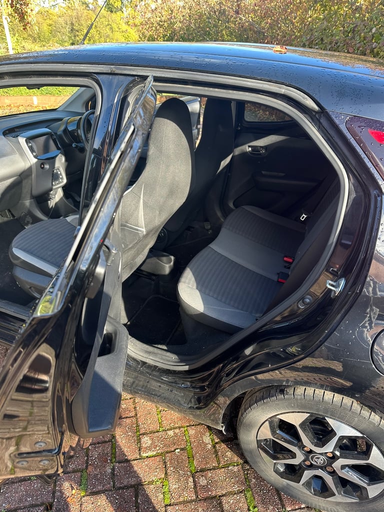 Toyota, AYGO, Hatchback, 2019, Manual, 998 (cc), 5 doors