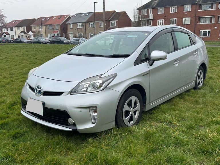 Toyota Prius HYBRID 2015, 1.8L Euro 5, 5dr hatchback Automatic