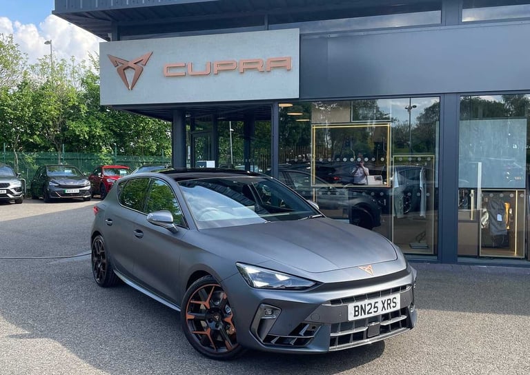 2025 Cupra Leon 2.0 TSI 300 VZ3 5dr DSG HATCHBACK PETROL Automatic