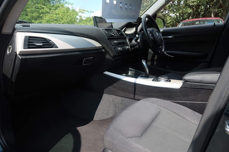 2014 BMW 1 Series 2.0 118d SE Sports Hatch (s/s) 5dr HATCHBACK Diesel Automatic