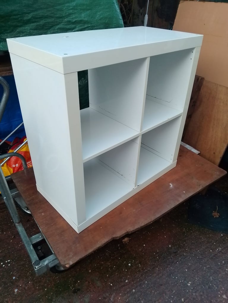 'Ikea Kallax ' storage unit in very good condition allround spotlessly clean 