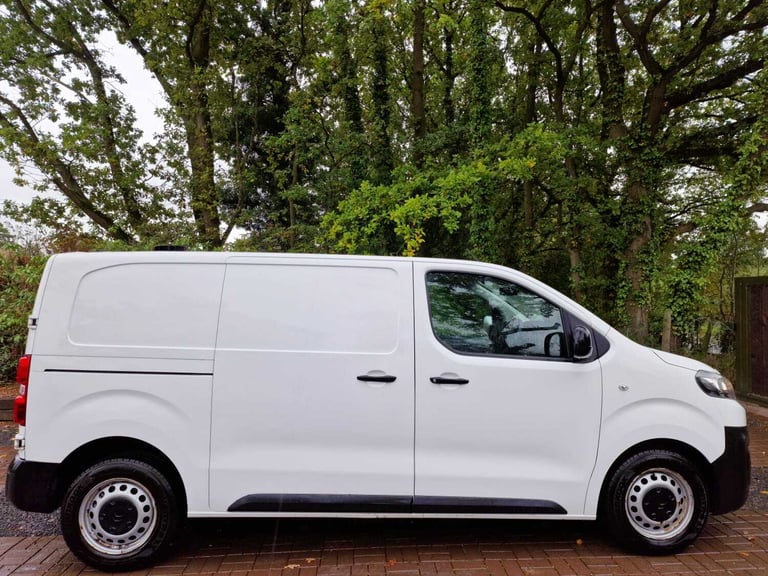 CITROEN DISPATCH M 1400 ENTERPRISE BLUEHDI SS White Manual Diesel, 2018
