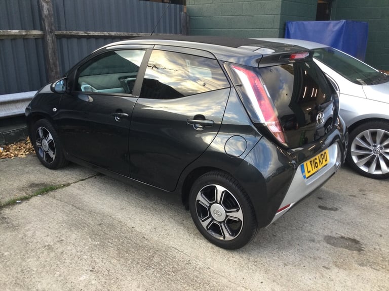 2016 Toyota AYGO 1.0 VVT-i X-Clusiv 2 5dr HATCHBACK Petrol Manual