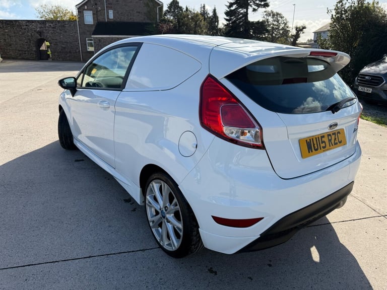 2015 Ford Fiesta 1.5 TDCi Sport Van CAR DERIVED VAN DIESEL Manual