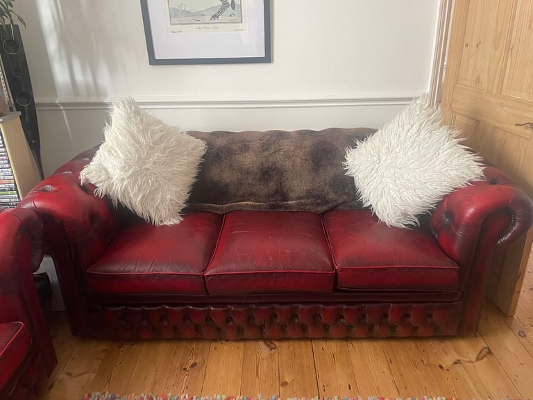 image for Chesterfield sofa suite
