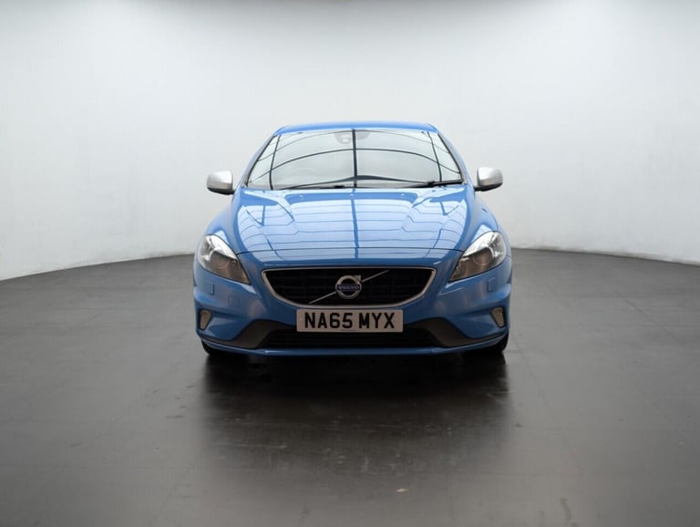 2015 Volvo V40 2.0 D2 R-Design Lux Nav Hatchback 5dr Diesel Manual Euro 6 (s/s) (120 ps) - HATCHB...