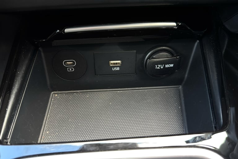  Kia Ceed 1.5 T Gdi Gt Line Hatchback 5dr Petrol Manual Euro 6 s/s 138 Bhp