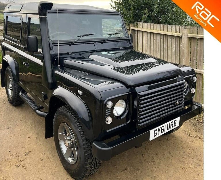 2011 - 61 Land Rover Defender 90 2.2 TDCi XS 4WD SWB Euro 5 WINDOW VAN Diesel