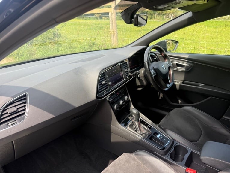 SEAT Leon 1.5 TSI EVO 150 FR Black Edition [EZ] 5dr DSG Petrol