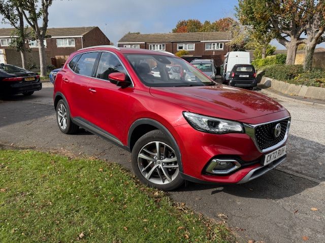 2023 MG hs new shape SUV- 21k- Automatic SUV