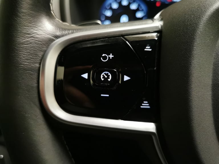 2019 Volvo XC90 2.0h T8 Twin Engine 11.6kWh R-Design SUV 5dr Petrol Plug-in Hybrid Auto 4WD Suv P...