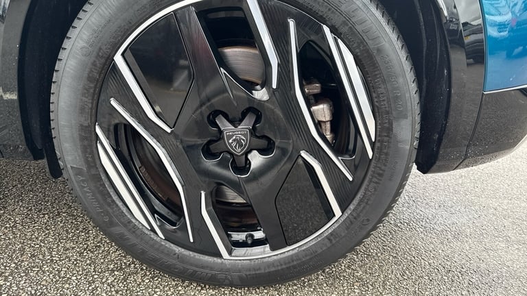 2024 Peugeot 3008 157kW GT 73kWh 5dr Auto Electric Estate Estate Electric Automatic