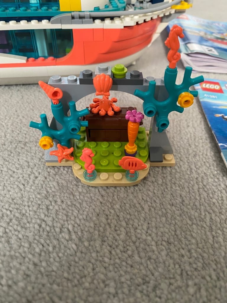 LEGO Friends Rescue Mission Boat 41381 complete, re-bagged, boxed & instructions