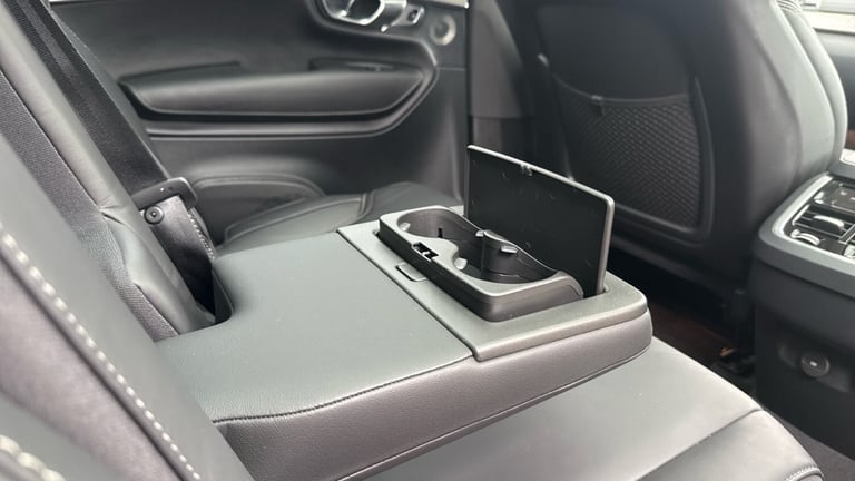 2024 Volvo XC90 2.0 B5P [250] Ultra Dark 5dr AWD Geartronic Petrol Estate Estate Petrol Automatic