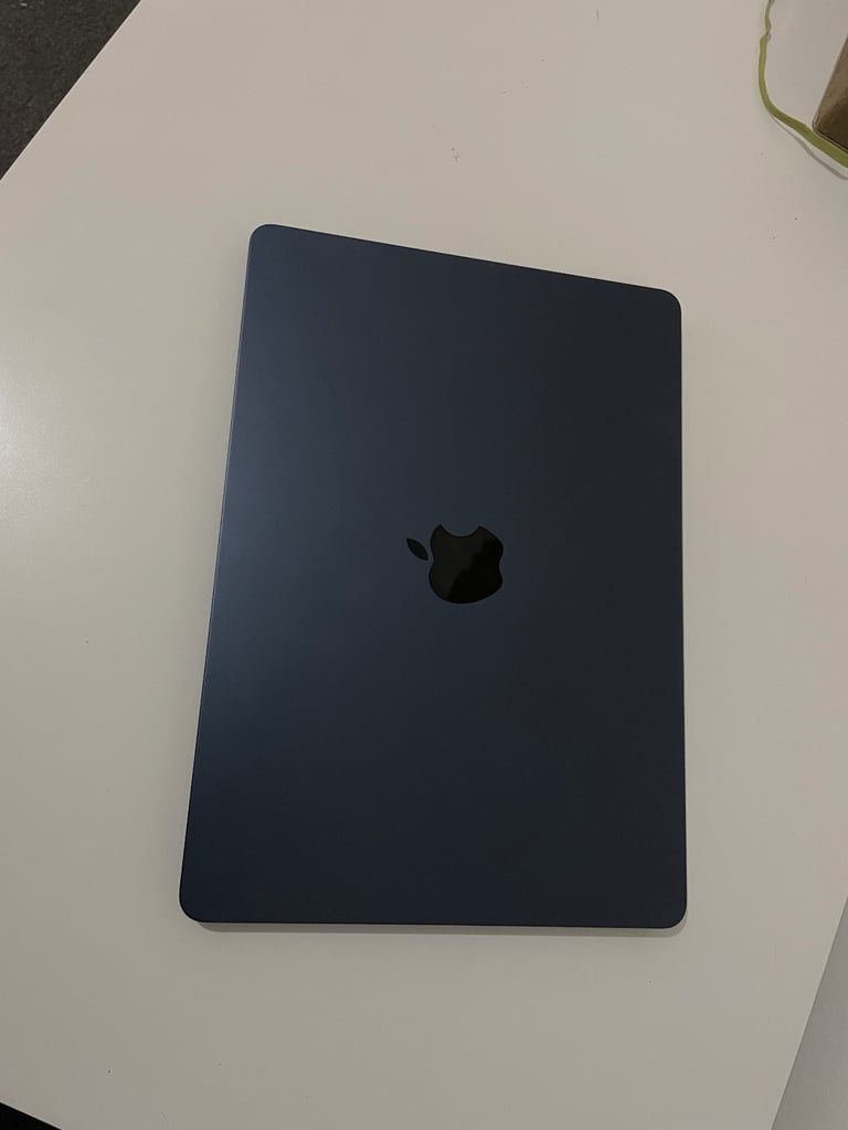 2025 MacBook Air M4 13-inch