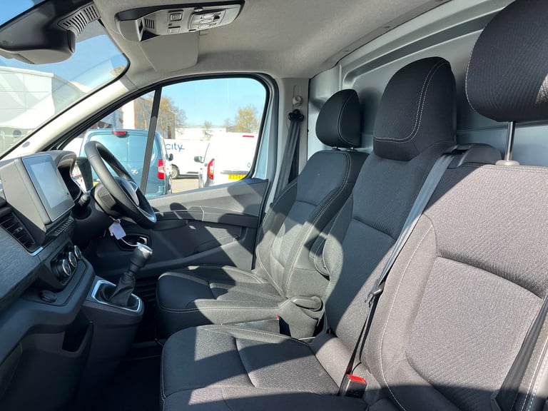 Renault Trafic Panel Van 2.0 Dci Blue 30 Extra Panel Van 5dr Diesel Manual Swb