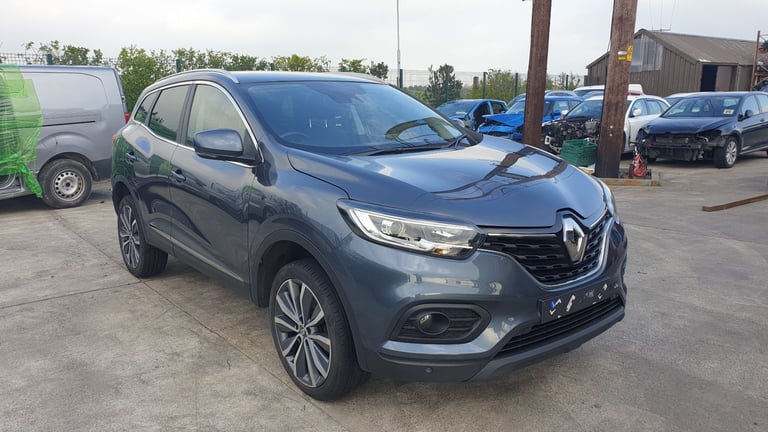 **For breaking** Renault Kadjar Iconic, 1.3 petrol 6 speed (2019).