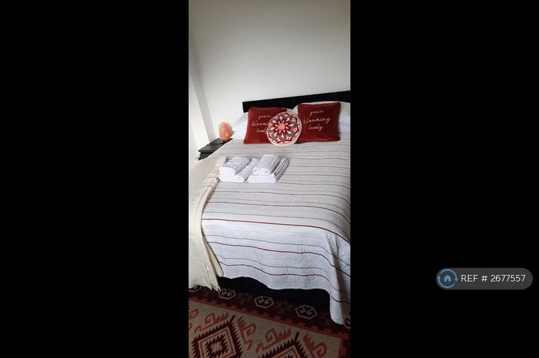 2 bedroom flat in Rusholme Grove, London, SE19 (2 bed) (#2677557)