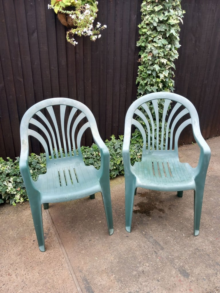 image for GREEN STACKABLE STURDY PLASTIC GARDEN CHAIRS x 2 