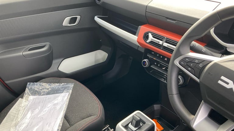 2025 Dacia Spring 27kWh Expression 65 48kW 5dr Auto Electric Hatchback Hatchback Electric Automatic