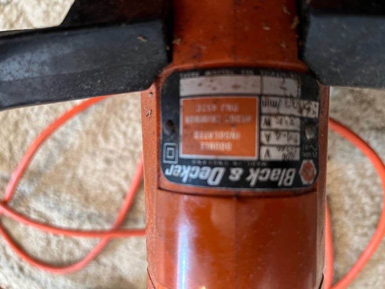 Black & Decker Hedge Trimmer